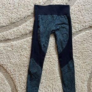 Athletic print leggings